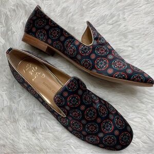 Banana Republic Hello Sole Mate Loafers Navy Satin EUC